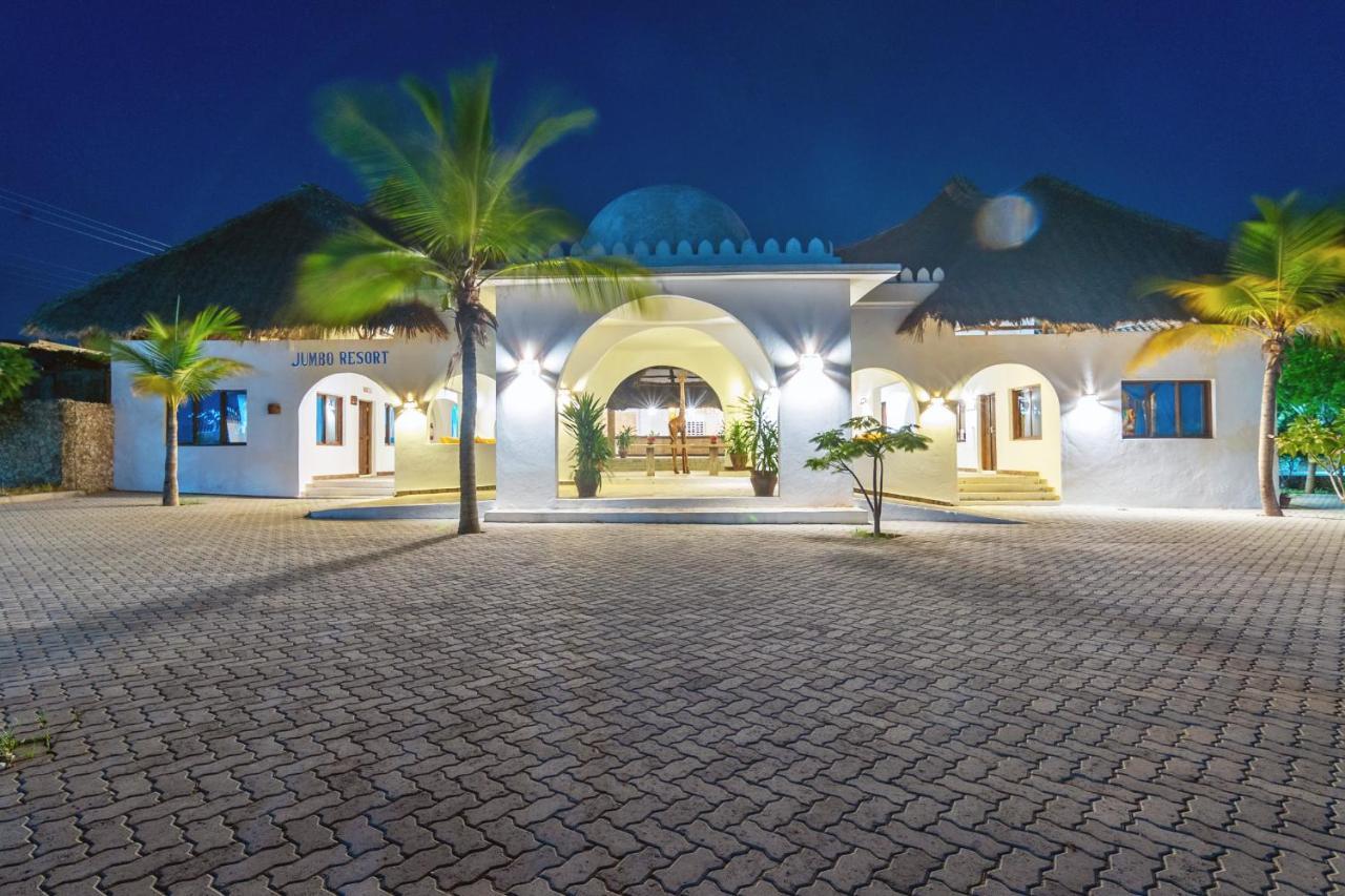 Готель Jumbo Club Ватаму Екстер'єр фото